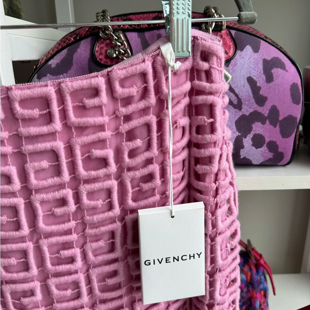 Givenchy Pink Monogram 1290$ 4G Midi Skirt 🎀 - Picture 8 of 9